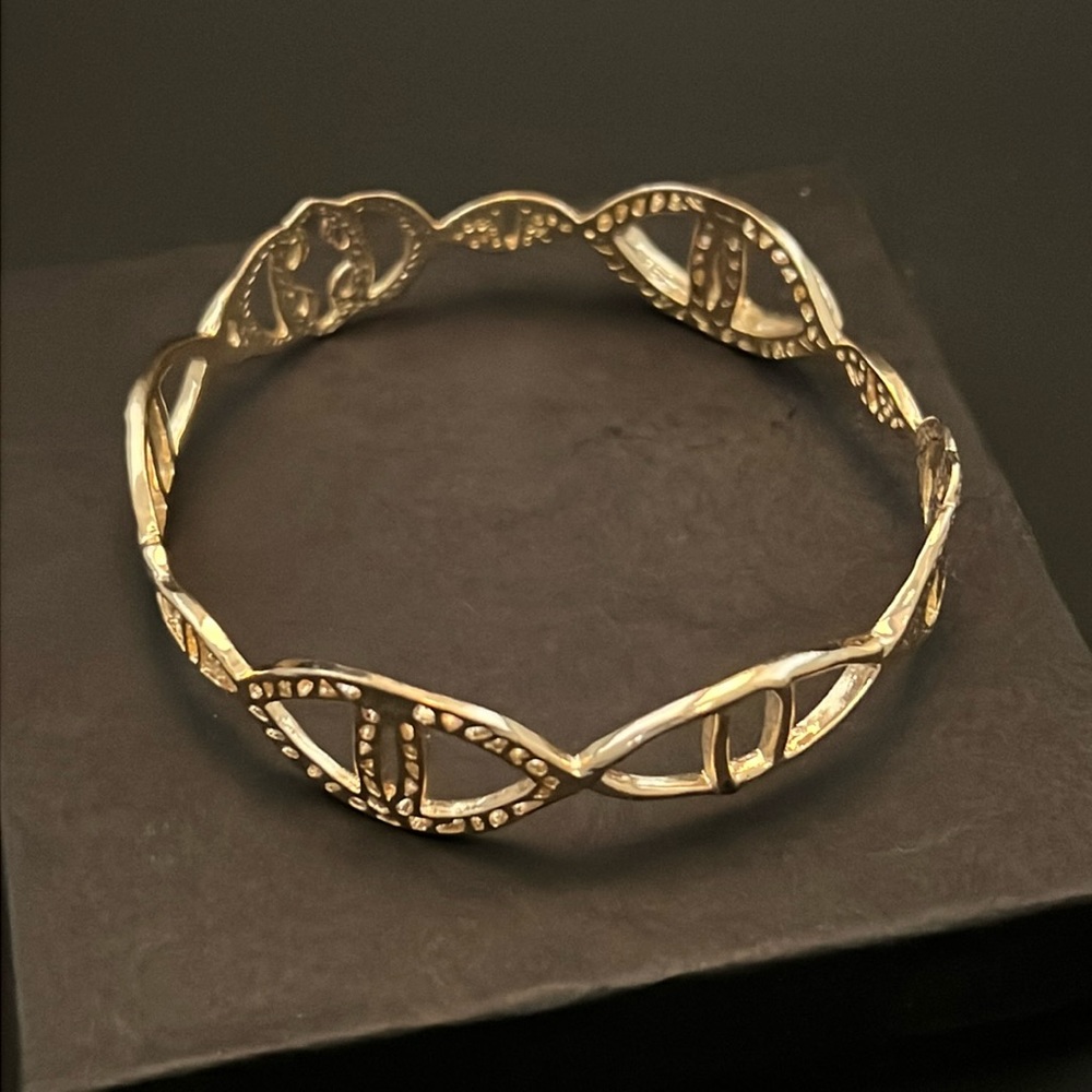 Kendra Scott Gold Tone Bangle Bracelet